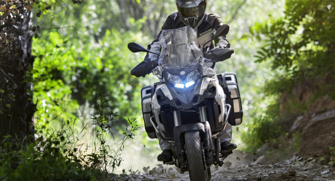 Jak połączyć życie w Holandii z motocyklową przygodą w Polsce?